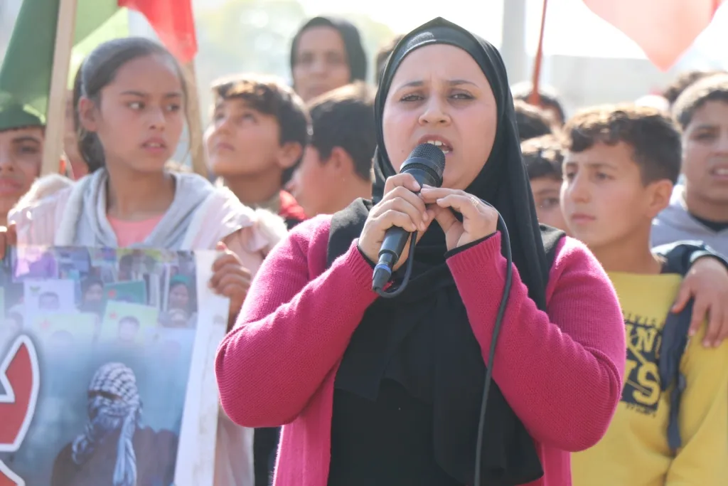 ​​​​​​​الآلاف في إقليم عفرين ومنبج وحلب ينددون بهجمات دولة الاحتلال ويؤكدون مواصلة المقاومة