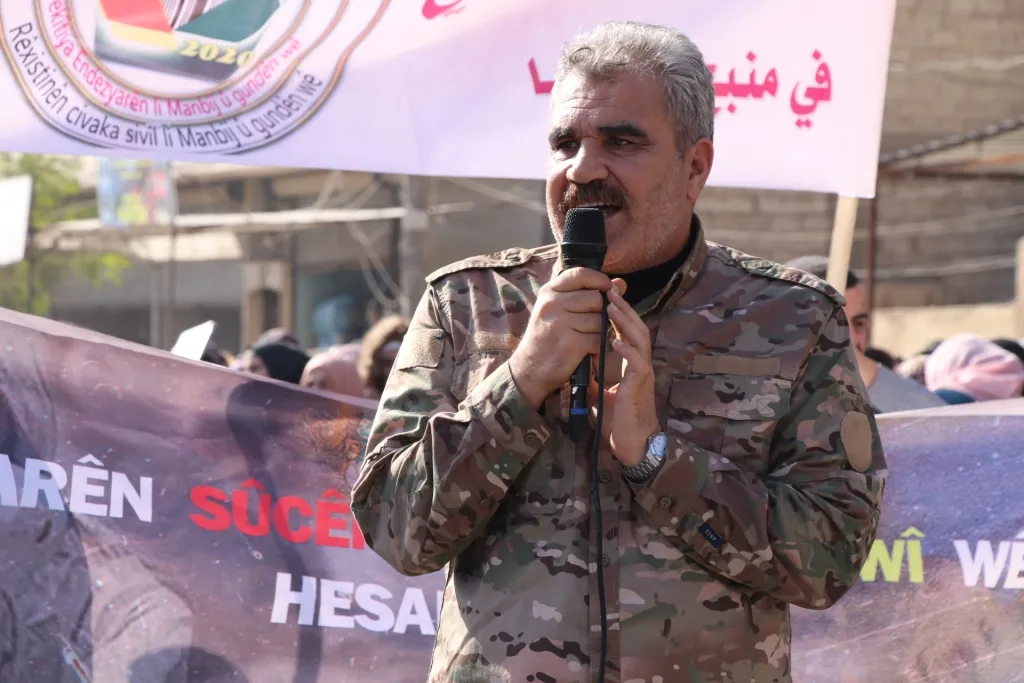 ​​​​​​​الآلاف في إقليم عفرين ومنبج وحلب ينددون بهجمات دولة الاحتلال ويؤكدون مواصلة المقاومة