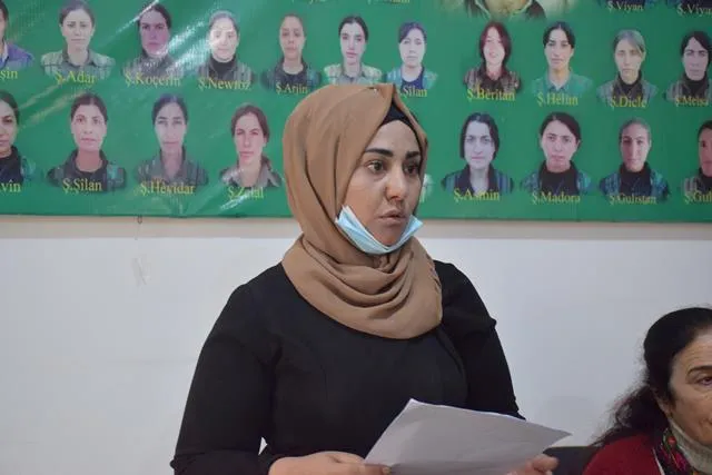 ​​​​​​​خلال محاضرات أهالي مقاطعة قامشلو يؤكدون على النضال تحت شعار " Jin,Jiyan, Azadî"