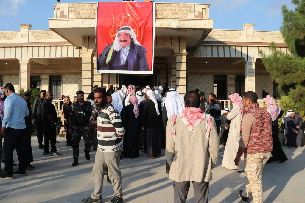 جثمان الشيخ حميدي يوارى الثرى في قرية تل علو