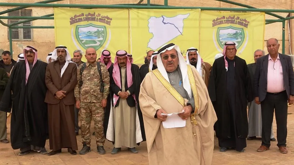 شيوخ ووجهاء كري سبي ينددون بهجمات الاحتلال التركي ويؤكدون مساندتهم للقوات المدافعة