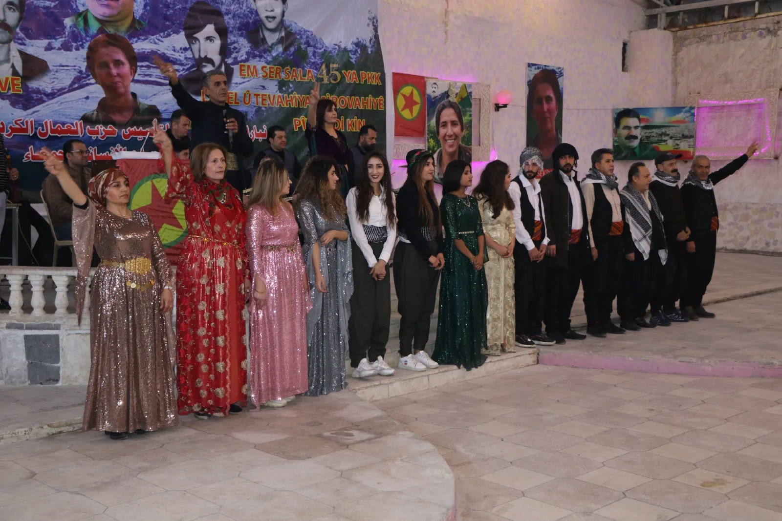 أهالي حلب يحتفلون بالذكرى الـ44 لتأسيس حزب العمال الكردستاني