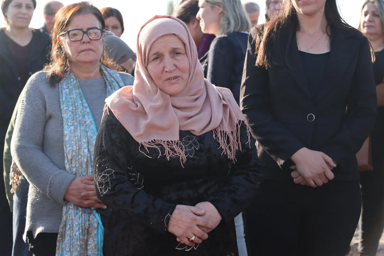 الآلاف يستذكرون الشهيدين زينب ويلماز ويؤكدون على استمرار المقاومة في وجه العدو
