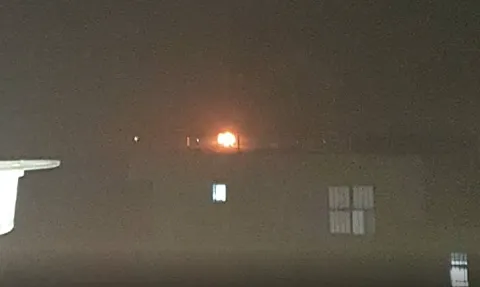 اشتعال النيران في محطة الكهرباء بتربه سبيه جراء قصف الاحتلال التركي