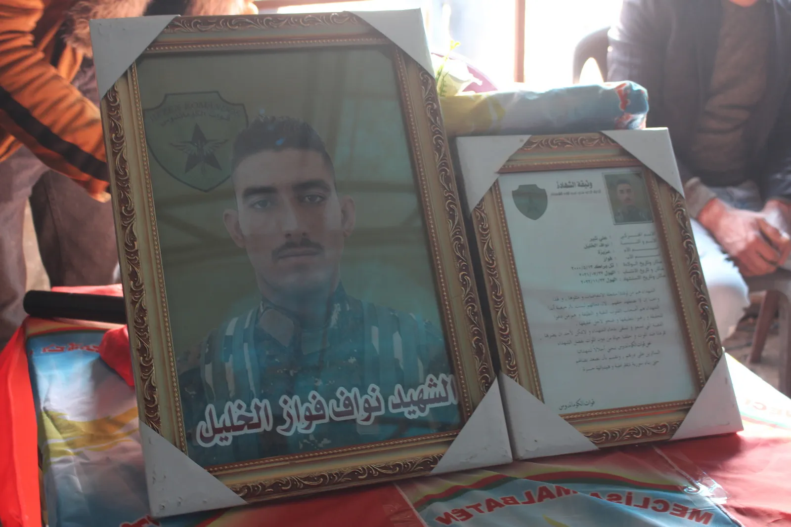 أهالي ناحية تل براك يقدمون واجب العزاء لذوي الشهيد نواف الخليل