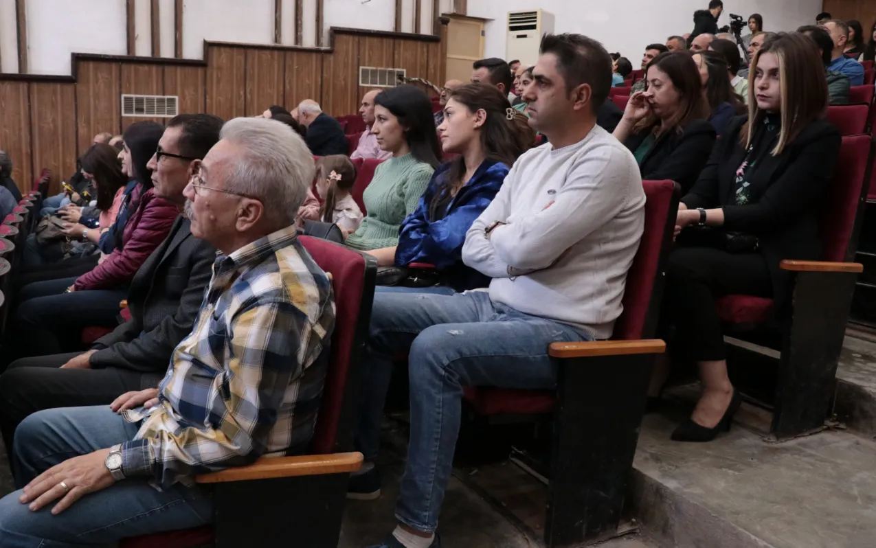 استذكار الفنان الراحل عدنان دلبرين في قامشلو