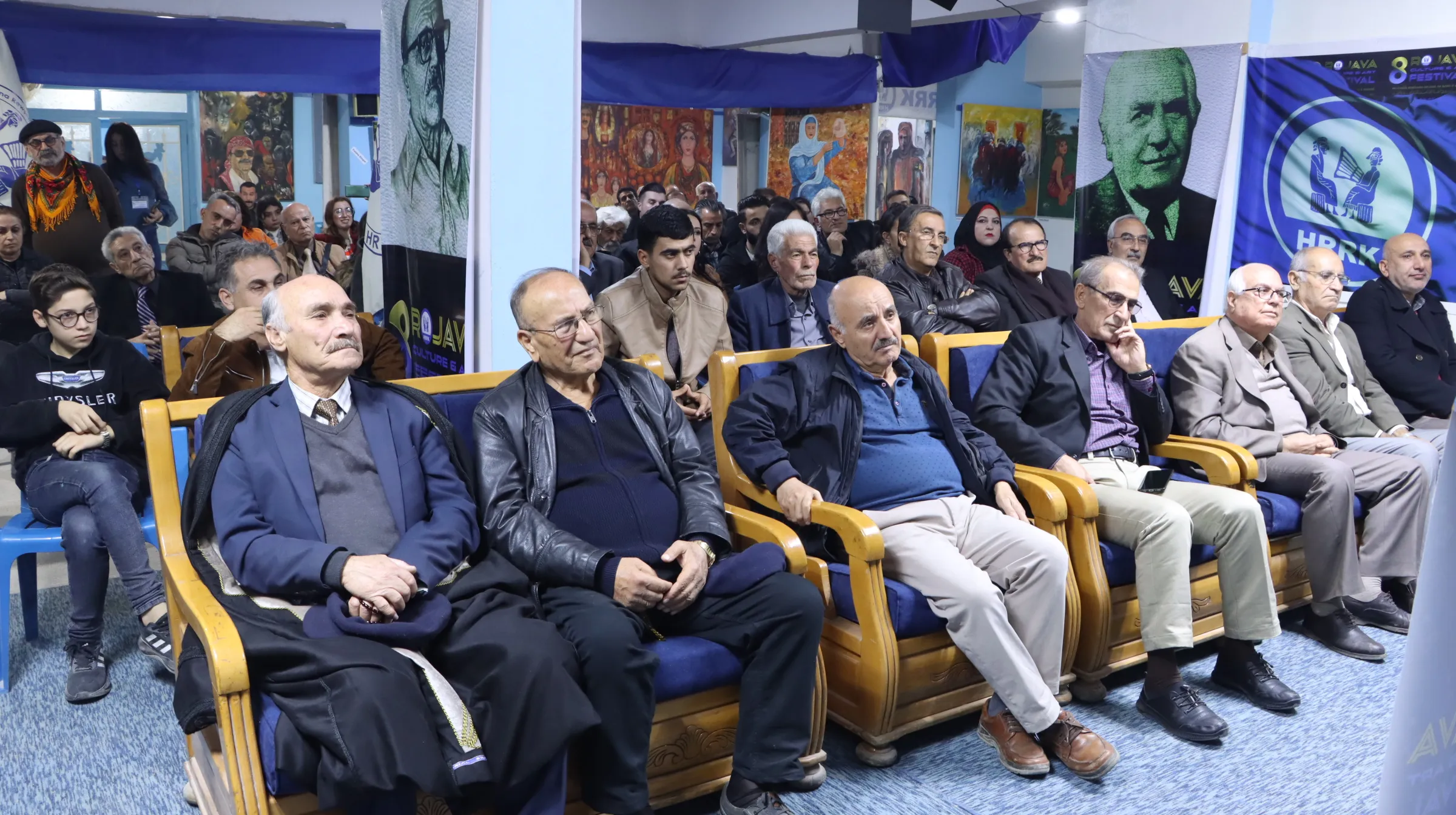 مهرجان روج آفا للثقافة والفن يختتم يومه الثامن بتقديم مسرحية