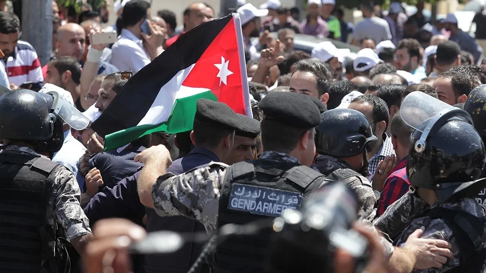 احتجاجات الأردن أسبابها والحلول الممكنة لتطويقها