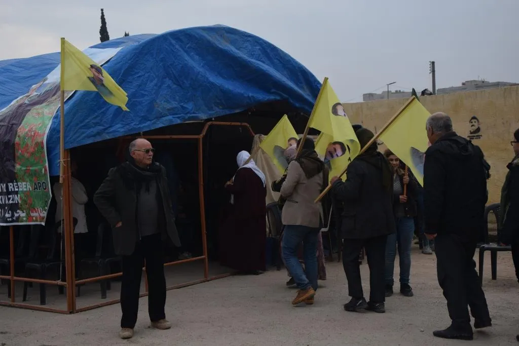 ​​​​​​​انطلاق فعالية خيمة اعتصام للتنديد بالعزلة المفروضة على القائد أوجلان
