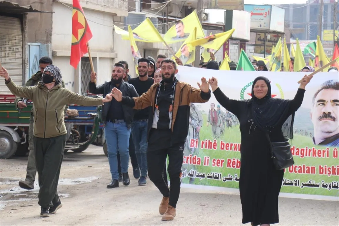 ​​​​​​​خلال مظاهرات.. أهالي إقليم الجزيرة يطالبون CPT بأداء مهامها تجاه القائد أوجلان