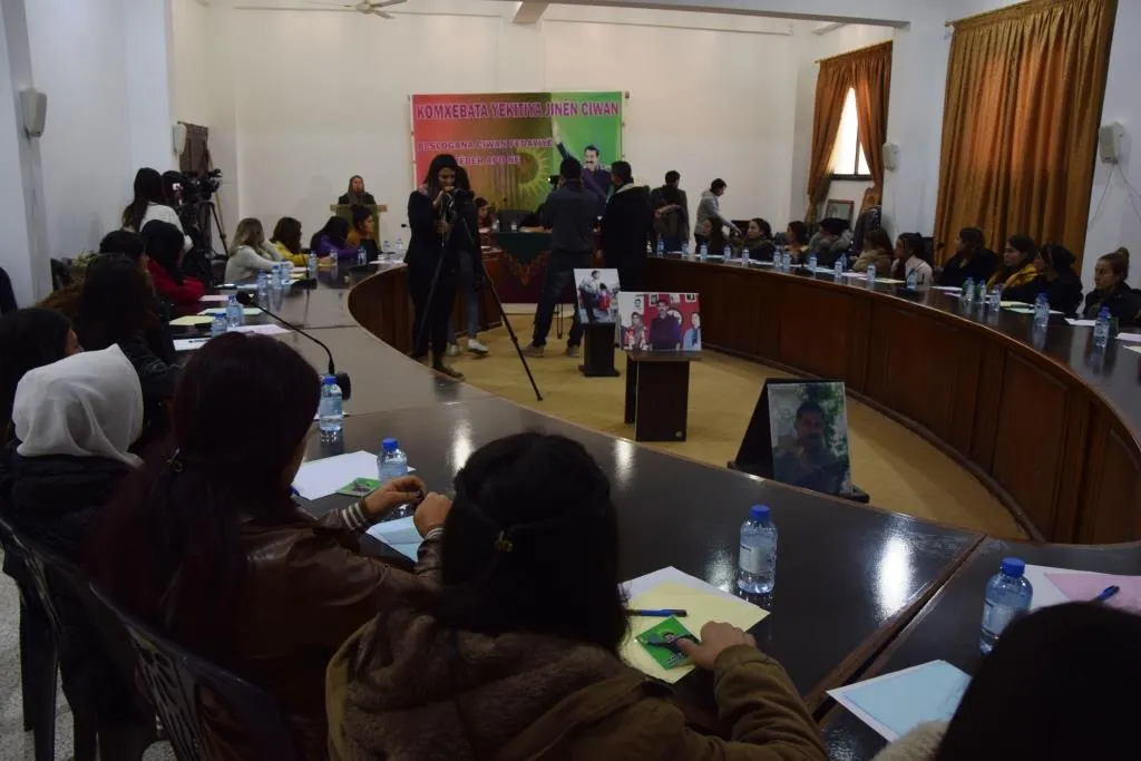 ​​​​​​​منظمات نسائية ومجتمعية تطالب الأهالي برفع وتيرة النضال لتحقيق الحرية الجسدية للقائد أوجلان
