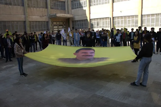 ​​​​​​​حركة الطلبة واتحاد المرأة الشابة يتضامنان مع موقف القائد الرافض للاجتماع مع CPT