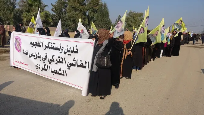 أهالي الرقة ودير الزور يطالبون بالحرية الجسدية للقائد عبد الله أوجلان