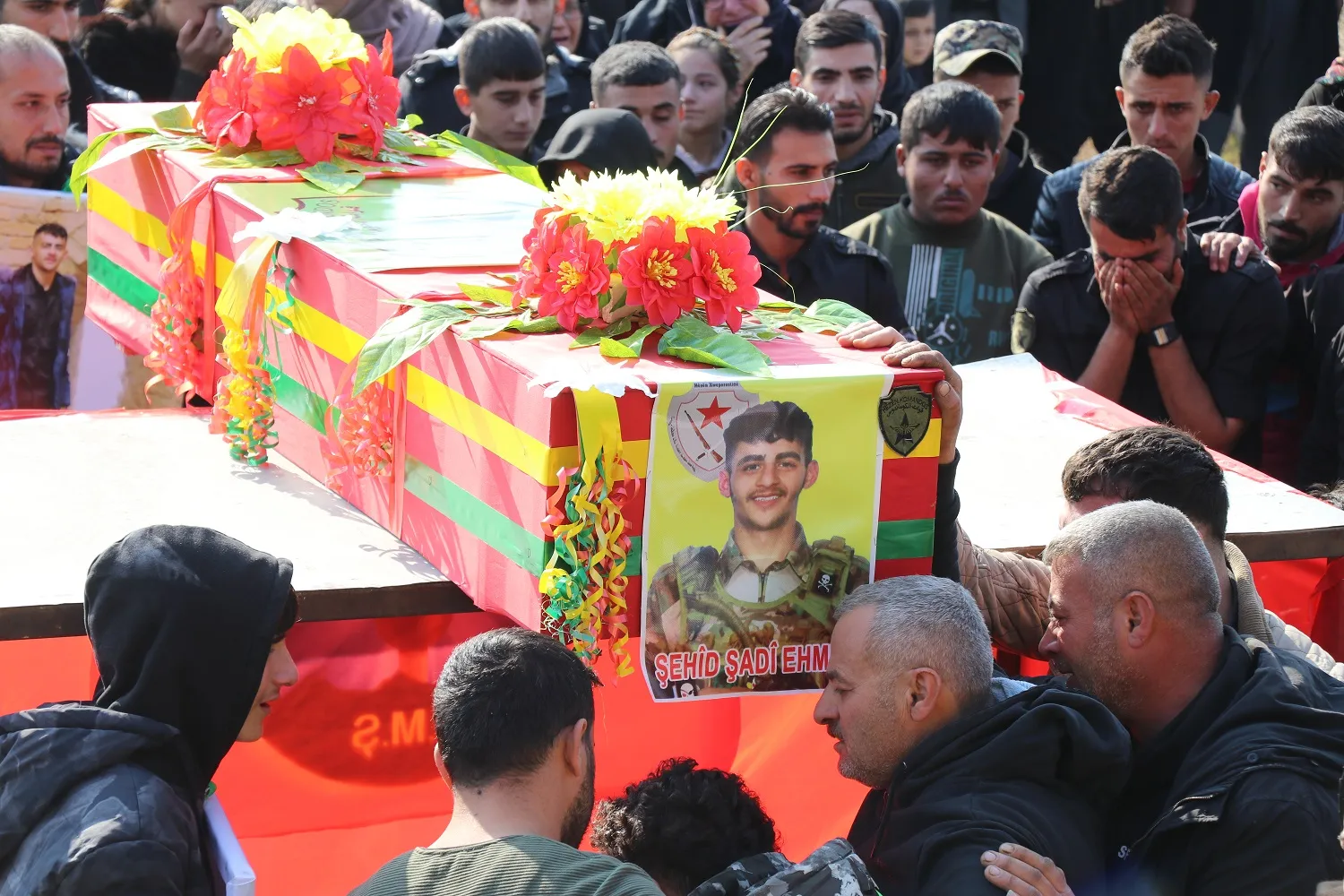 ​​​​​​​مراسم تشييع الشهيد شادي أحمد في قامشلو