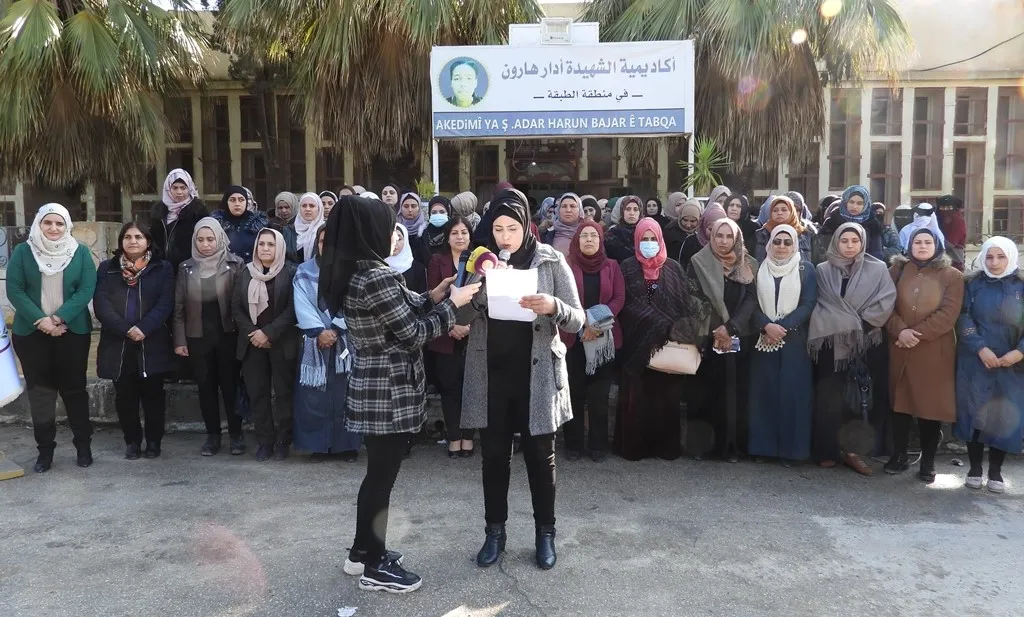 مكتب تجمع نساء زنوبيا في الطبقة: لن نقف مكتوفي الأيدي وسيحاسب كل من له يد في ضرب استقرار وأمن مناطقنا