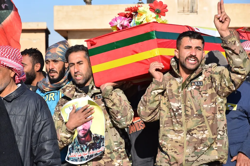​​​​​​​أهالي الشدادي يشيّعون الشهيد دحام عبد الخلف إلى مثواه الأخير