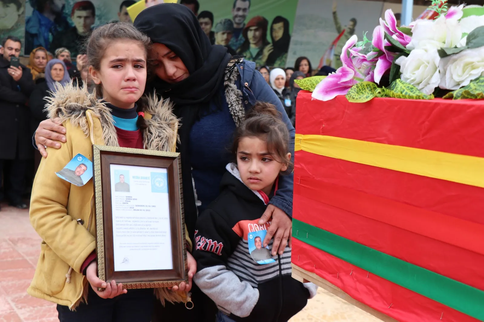 ​​​​​​​أهالي حلب يشيعون جثمان الشهيد أحمد سيدو إلى مثواه الأخير