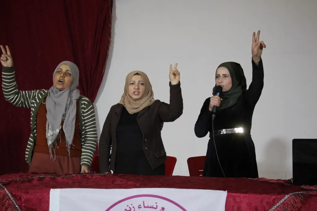أهالي إقليم الفرات وحلب ومجلس المرأة يحيون الذكرى السنوية الثامنة لانتصار مدينة كوباني