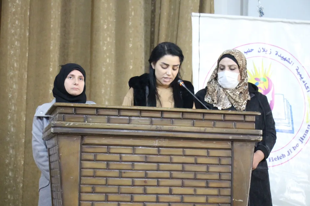 ​​​​​​​خلال اجتماعها السنوي.. أكاديمية المرأة في منبج تؤكد على ضرورة تمكين المرأة فكرياً