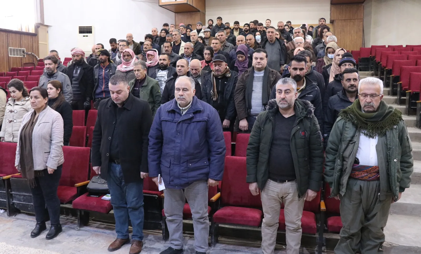 مقترحات ومشاريع جديدة.. بلدية الشعب في قامشلو تختتم اجتماعها السنوي مع الكومنيات