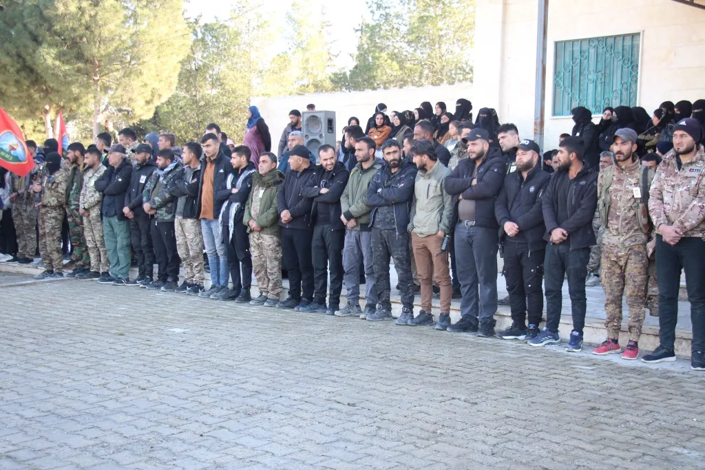 تراب منبج يحتضن جثمان الشهيد "نورس موسى الحمود"