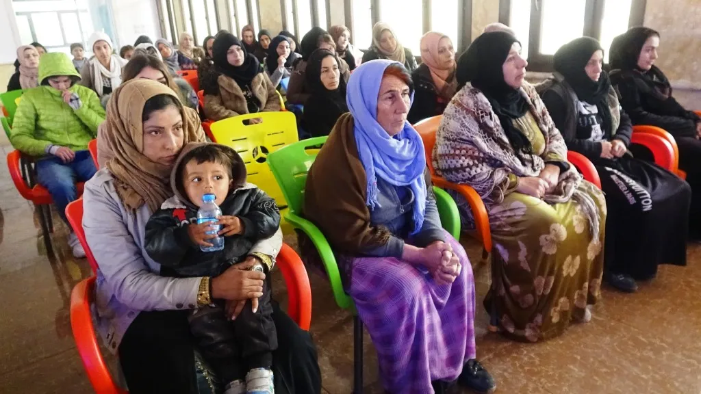 في استذكار الشهيدات سارا وروجبين وروناهي: رائدات ثورة المرأة الحرة