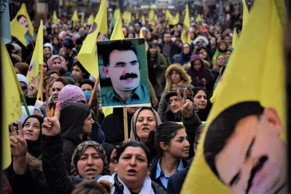 مكونات شمال وشرق سوريا تطالب بالكشف عن وضع القائد أوجلان