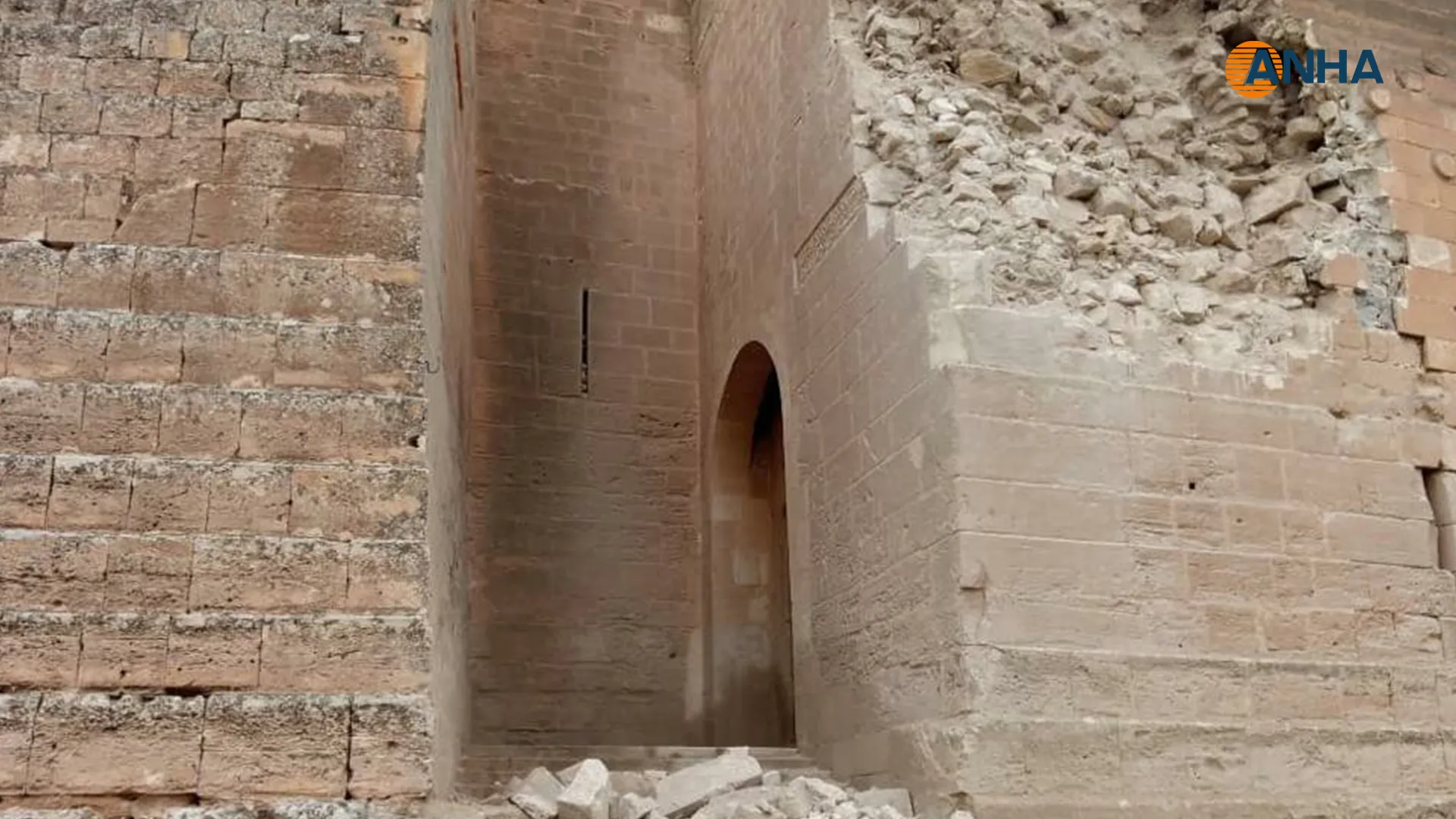 ​​​​​​​تضرر أجزاء من قلعة نجم التاريخية جراء الزلزال