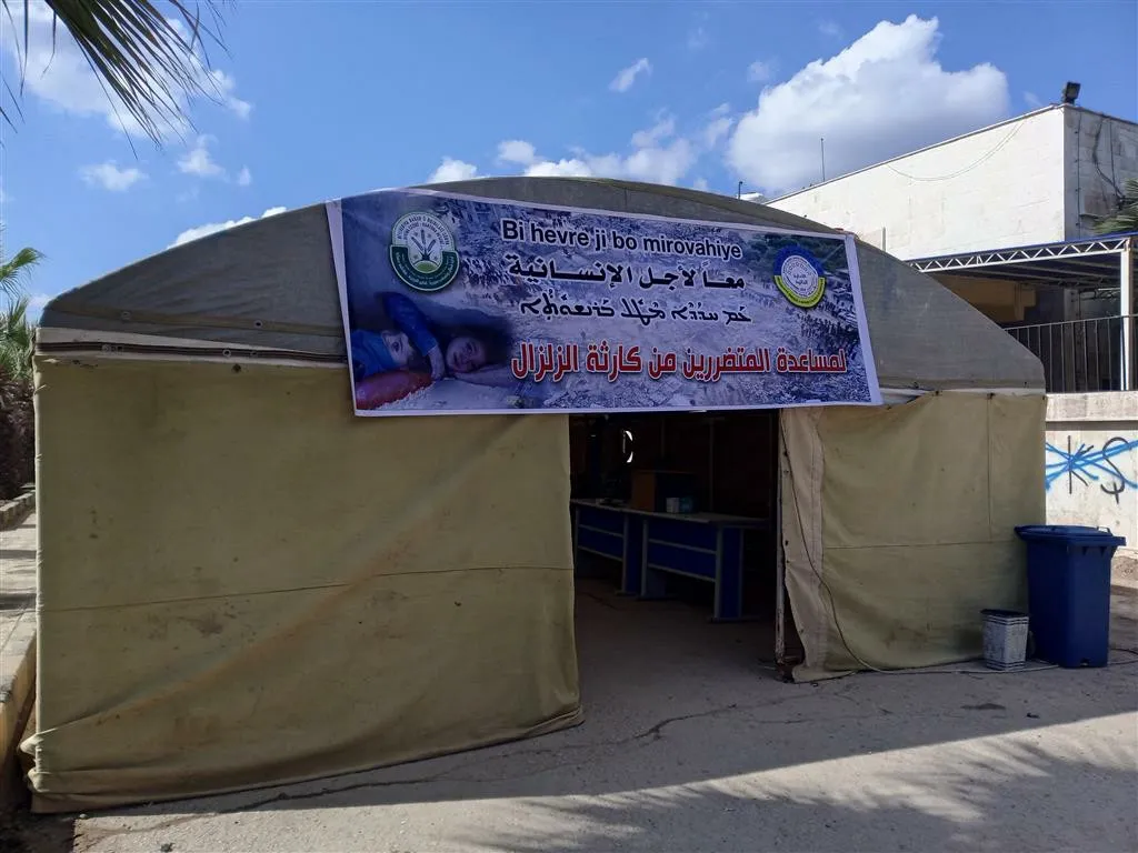 بالصور والفيديو.. استمرار جمع المساعدات في شمال وشرق سوريا لدعم المناطق المنكوبة