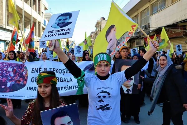​​​​​​​تنديداً بالمؤامرة الدولية... أصوات عشرات الآلاف من المتظاهرين تصدح في إقليم الجزيرة – تم التحديث