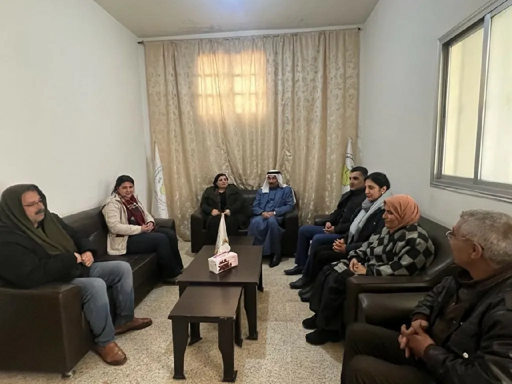 ​​​​​​​الإدارة الذاتية تجري زيارة لمقاطعة الشهباء وحيّي الشيخ مقصود والأشرفية المحاصرين