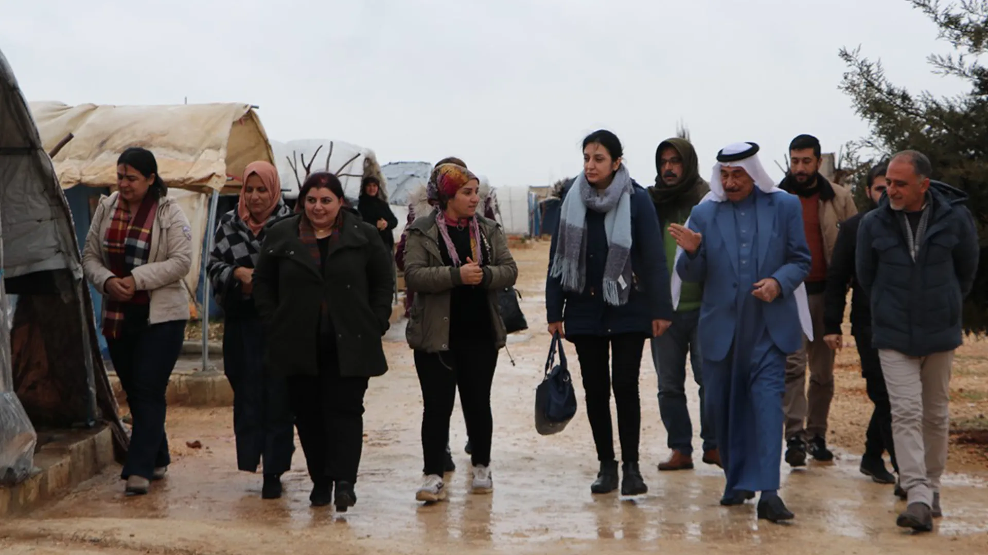 ​​​​​​​الإدارة الذاتية تجري زيارة لمقاطعة الشهباء وحيّي الشيخ مقصود والأشرفية المحاصرين