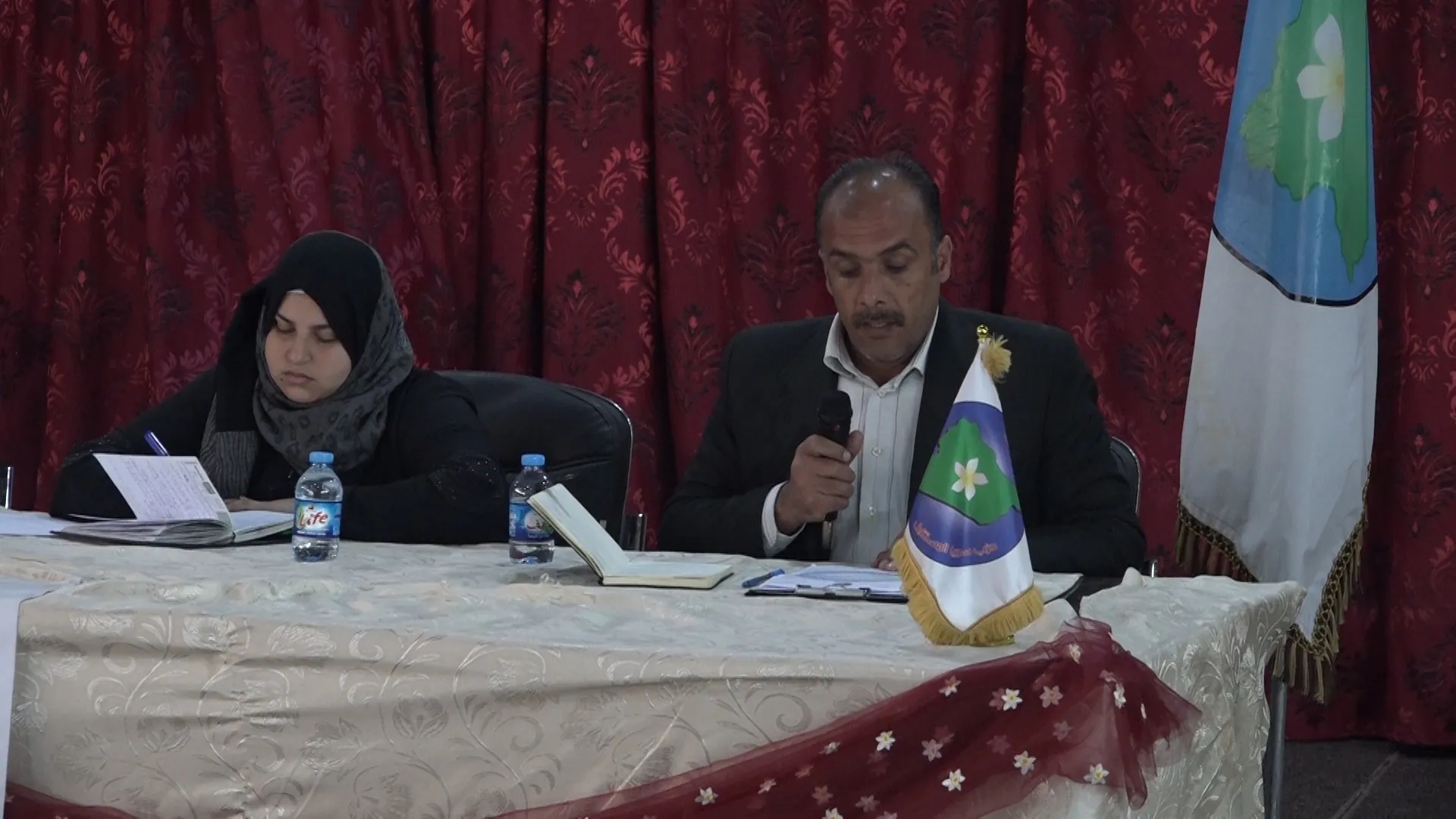 لمناقشة الوضع التنظيمي والسياسي.. حزب سوريا المستقبل في دير الزور يعقد اجتماعاً