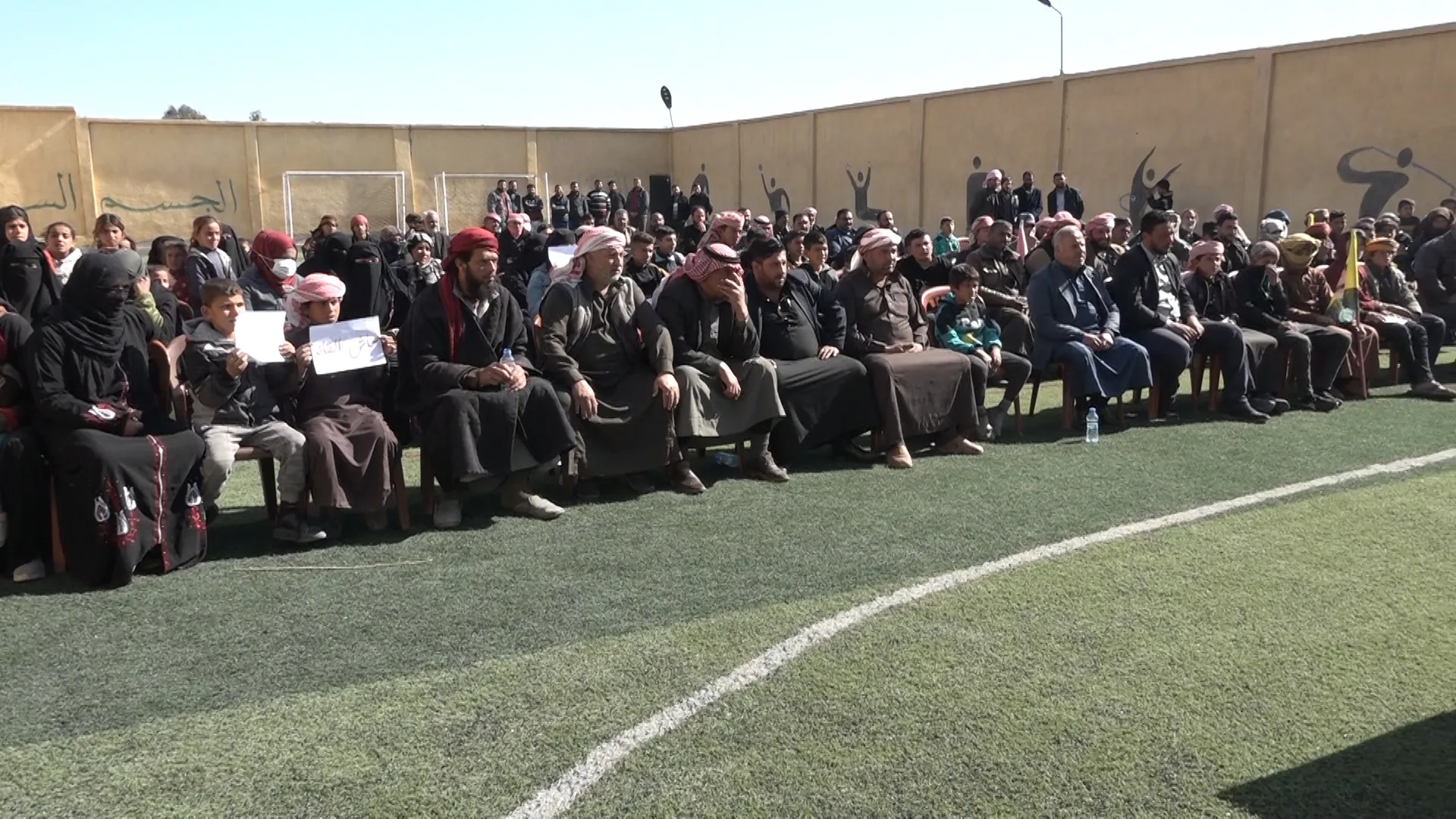 محاضرة في ريف دير الزور الغربي حول المؤامرة الدولية
