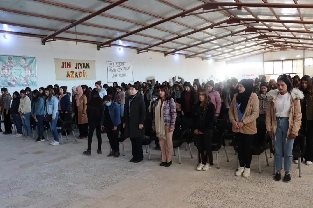 اتحاد المرأة الشابة يختتم كونفرانسه حول المؤامرة الدولية بجملة توصيات