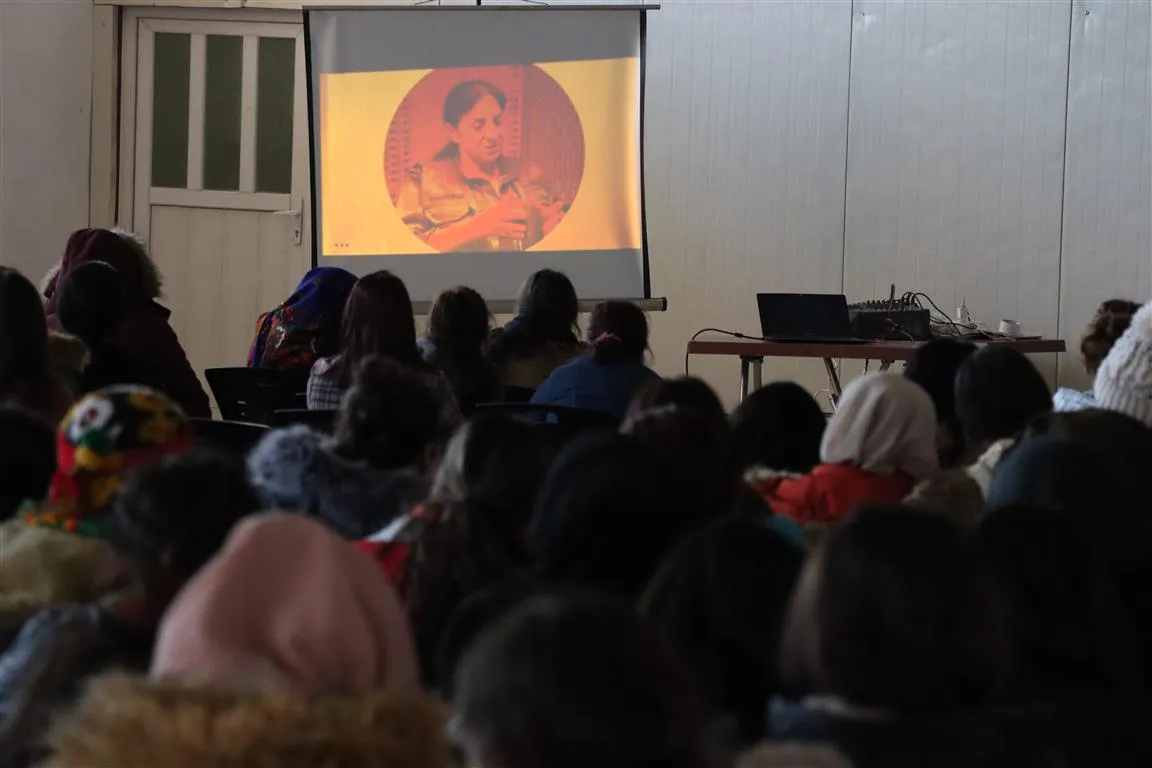 اتحاد المرأة الشابة يختتم كونفرانسه حول المؤامرة الدولية بجملة توصيات