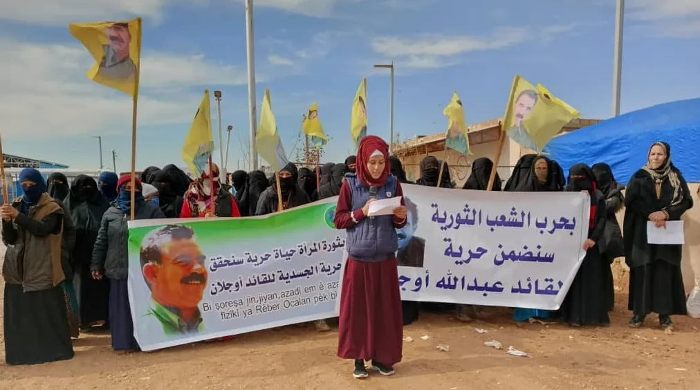اتحاد المرأة الشابة في مخيم أبو خشب بدير الزور يدين المؤامرة الدولية بحق القائد عبدالله أوجلان