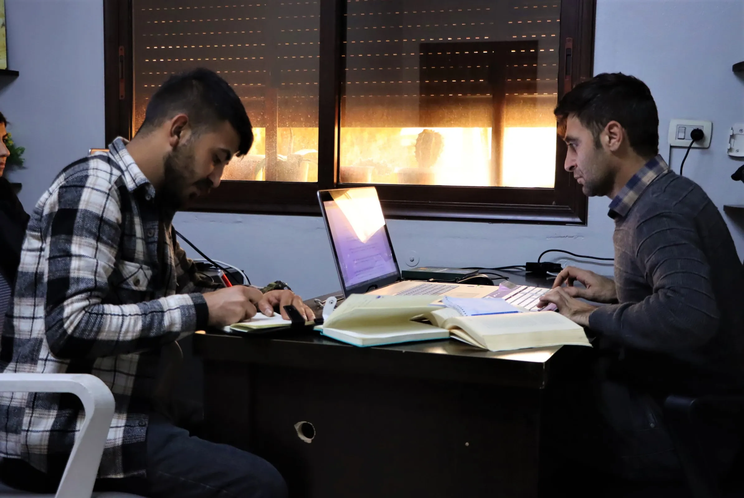 ANHA..عقد من الرصد وحلقة من حلقات الإعلام الحر