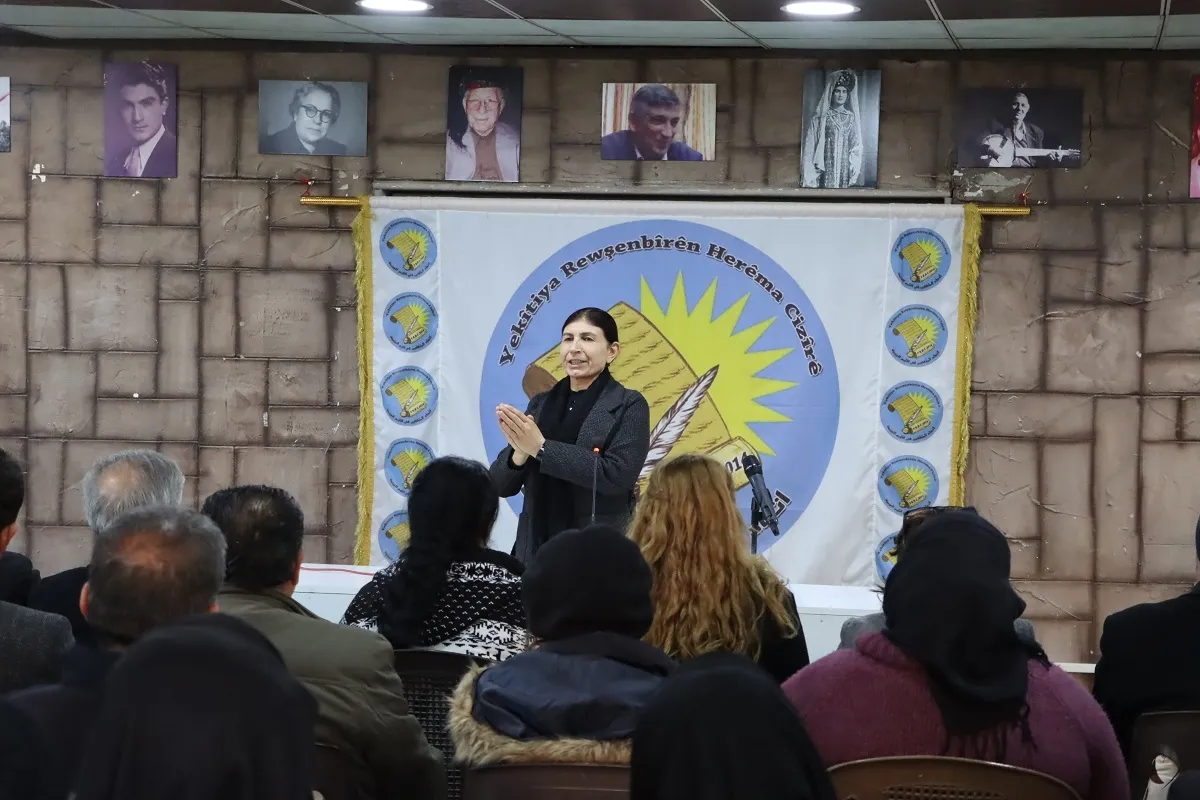 ​​​​​​​ ‘مفتاح الحل في إيمرالي‘