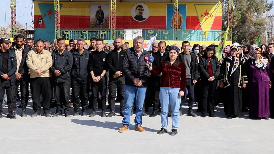 ​​​​​​​بزيارة أضرحة الشهداء.. البدء بفعاليات الذكرى السنوية لمجزرة وانتفاضة 12 آذار