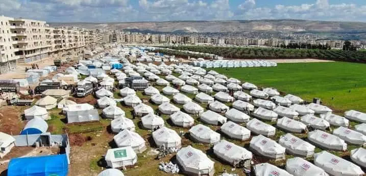 ​​​​​​​خدمة للتغيير الديمغرافي.. الاحتلال التركي ينصب خيم على أطراف مدينة عفرين
