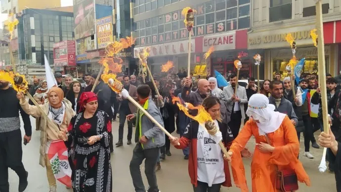 مشاعل نوروز تتّقد في 9 مدن في شمال كردستان