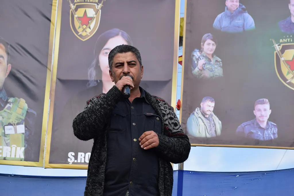 أهالي مقاطعتي الجزيرة وكوباني يقدمون واجب العزاء لذوي شهداء تحطّم المروحيتين