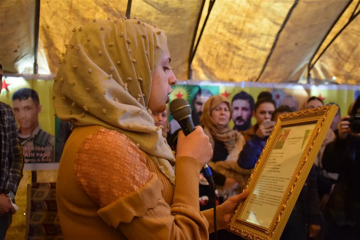 مراسم غيابية للشهيد زانا آمد في الحسكة