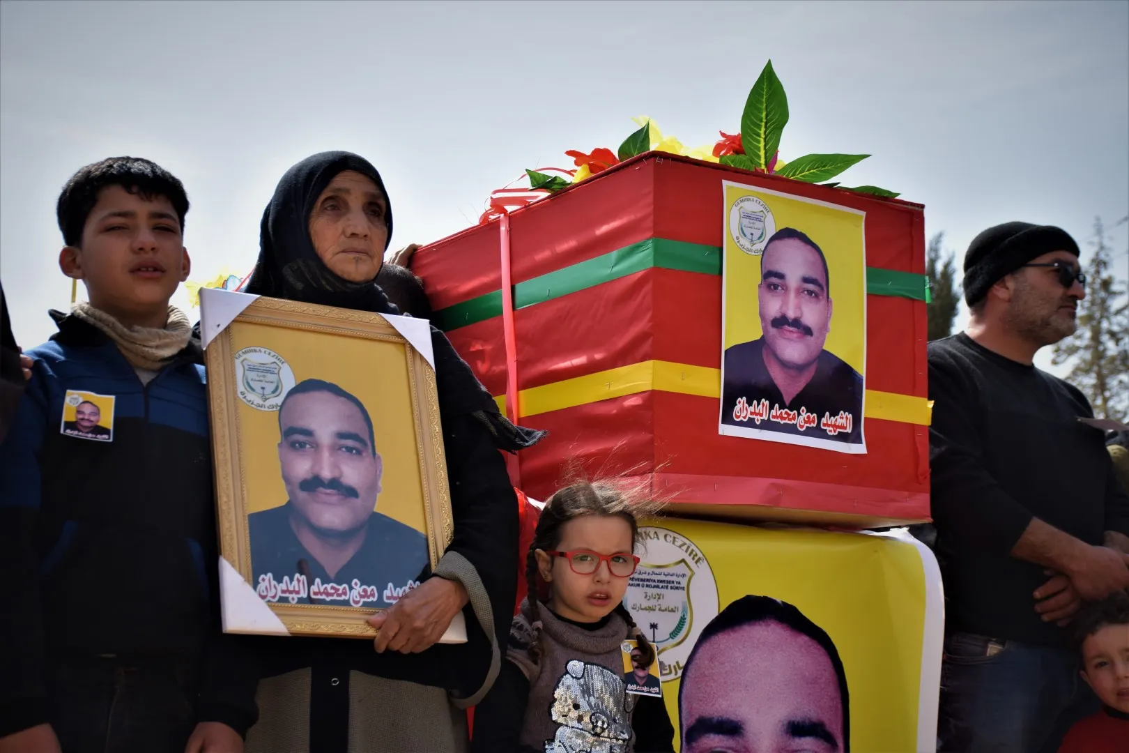 أهالي الحسكة يشيّعون جثمان عضو الجمارك معن البدران إلى مثواه الأخير