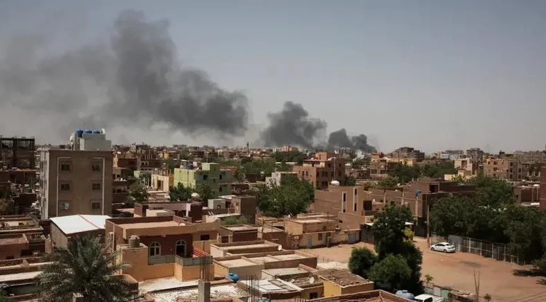 دول تجلي رعاياها من السودان في ظل استمرار التصعيد العسكري