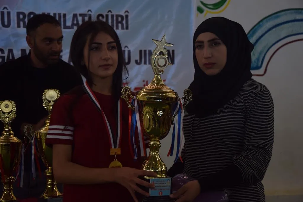 اختتام بطولة شمال وشرق سوريا لكرة الطاولة في مدينة كوباني