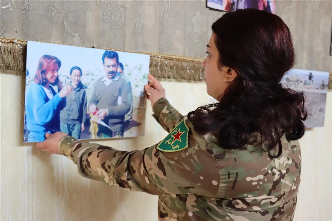 ​​​​​​​اختتام فعاليات الاحتفاء بذكرى تأسيس (YPJ) بتنظيم معرض للصور