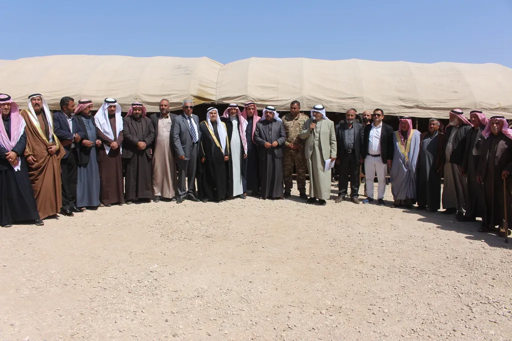 عناق بعد خلاف دامٍ