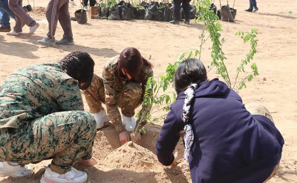 ​​​​​​​فعاليات بيئية واحتفالات بمناسبة ميلاد القائد عبد الله أوجلان